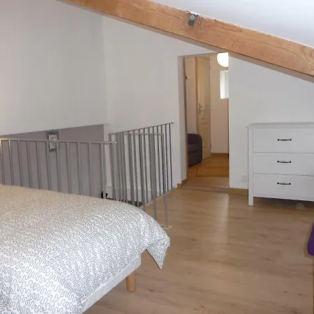 4* L'oree Des Fleurs 펜션 Grezille